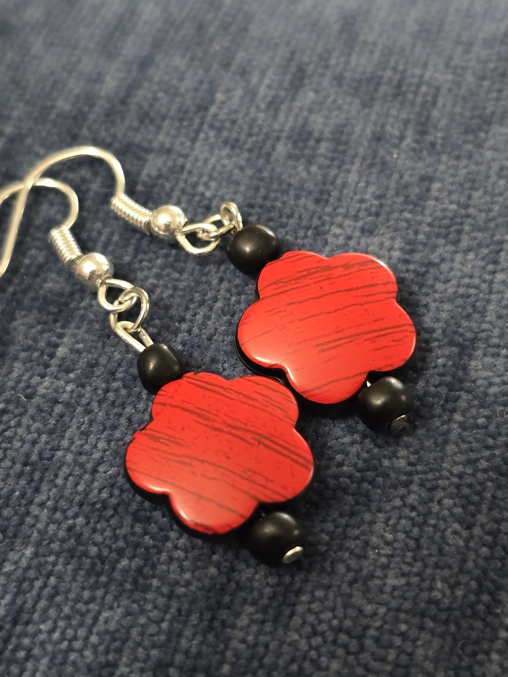 Red Flower Drop Earrings with Black Bead Accents - Picture 3 of 4